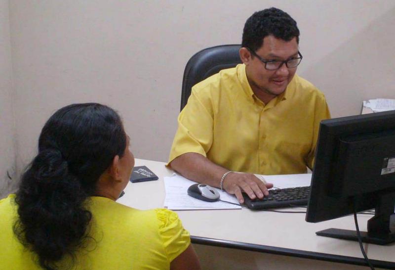 Procon Parintins recebe seis reclamações por dia, a maioria contra operadoras de telefonia e de cartão de crédito