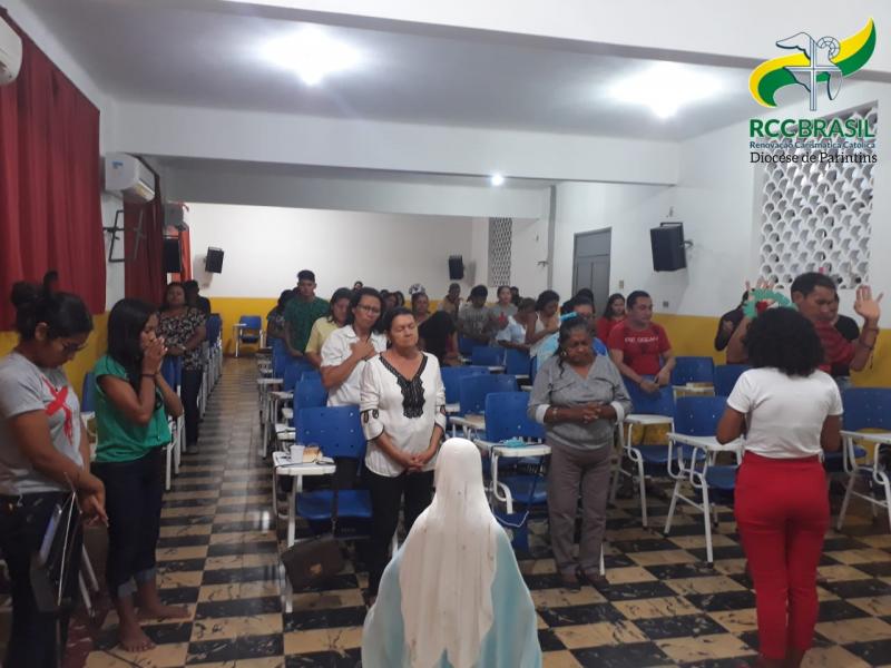 Retiro de Carnaval da Renovação Carismática reúne dezenas de católicos em Parintins