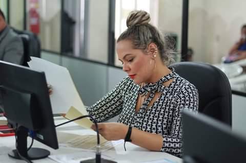 Câmara aprova projeto para fixação de placas de identificação das obras paralisadas pela Prefeitura
