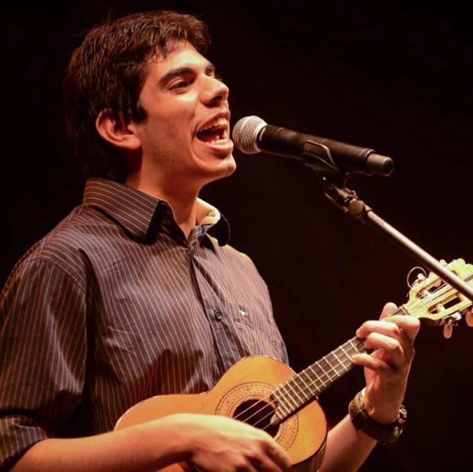 Teatro Amazonas recebe show ‘Dudu canta Brasil’, neste sábado