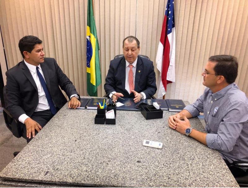 Em Manaus e Brasília, Bi Garcia trabalha liberação de investimentos para Parintins 
