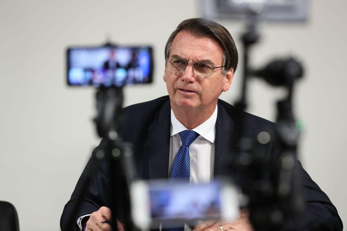 Bolsonaro retoma conversas com partidos nesta terça-feira Bolsonaro retoma conversas com partidos nesta terça-feira