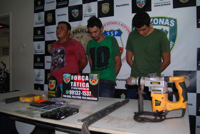 Força Tática prende acusados de furtar mais de R$ 100 mil do Banco da Amazônia, em Parintins