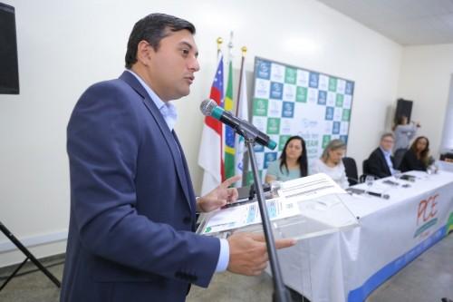 Estado amplia investimento no Programa Ciência na Escola e oferece prêmio para melhores projetos