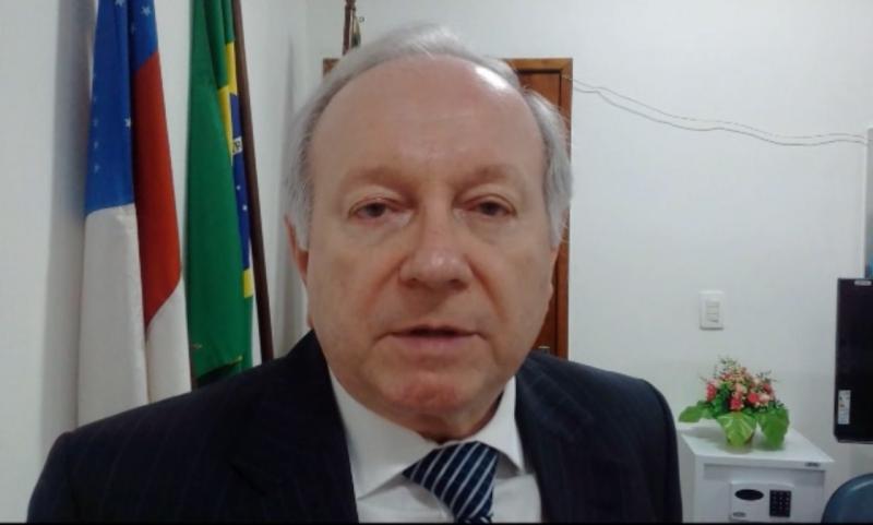 Em Parintins, presidente do TRE-AM convoca jovens a tirar o título eleitoral 