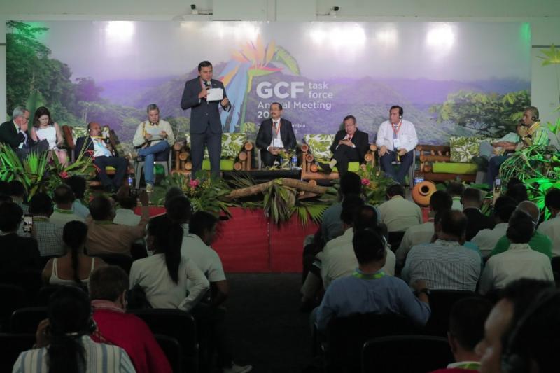 Wilson Lima cobra investimentos de organizações internacionais no último dia de Fórum na Colômbia