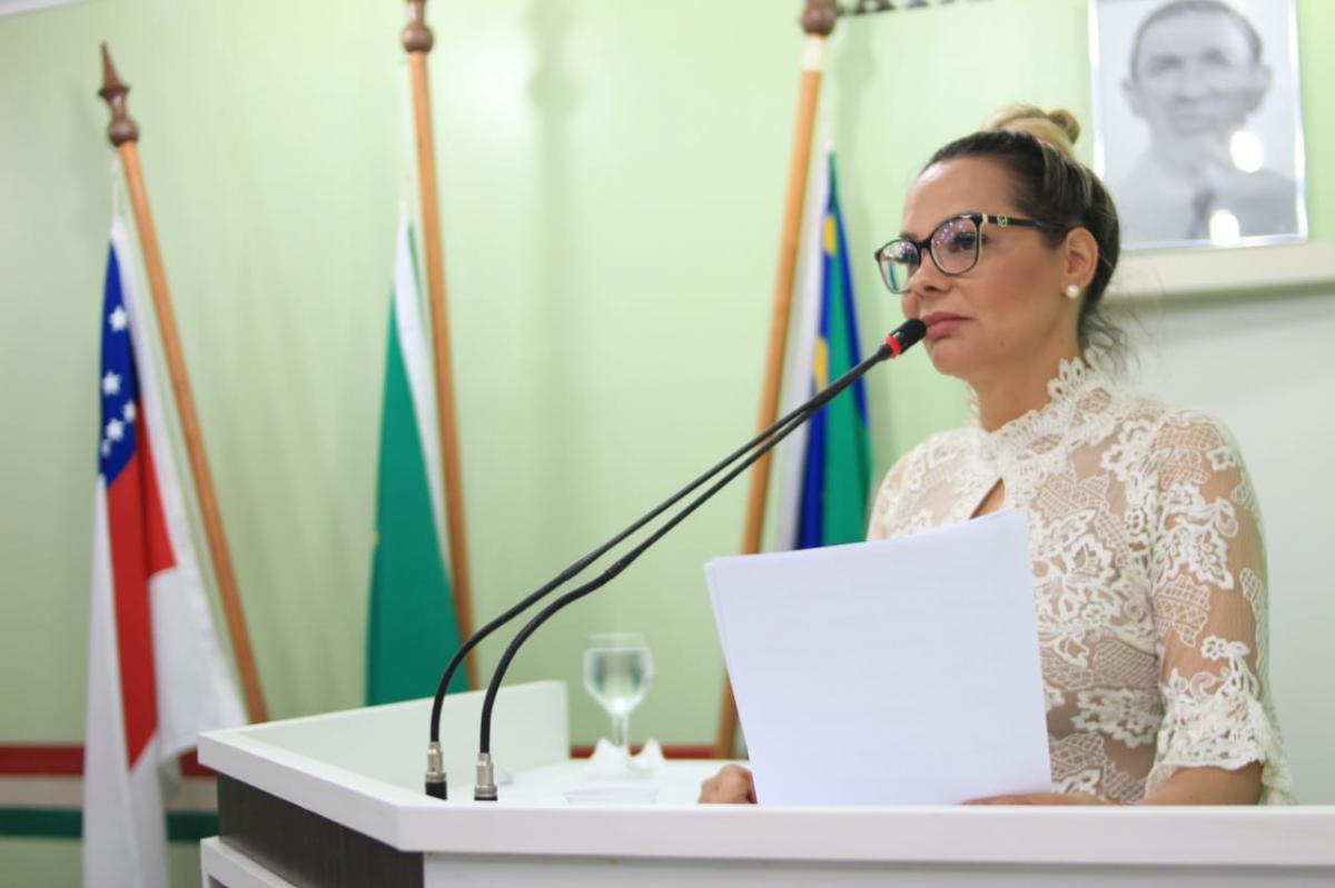 Nêga Alencar solicita instalação de redutor de velocidade na rua Romualdo Corrêa Nêga Alencar solicita instalação de redutor de velocidade na rua Romualdo Corrêa