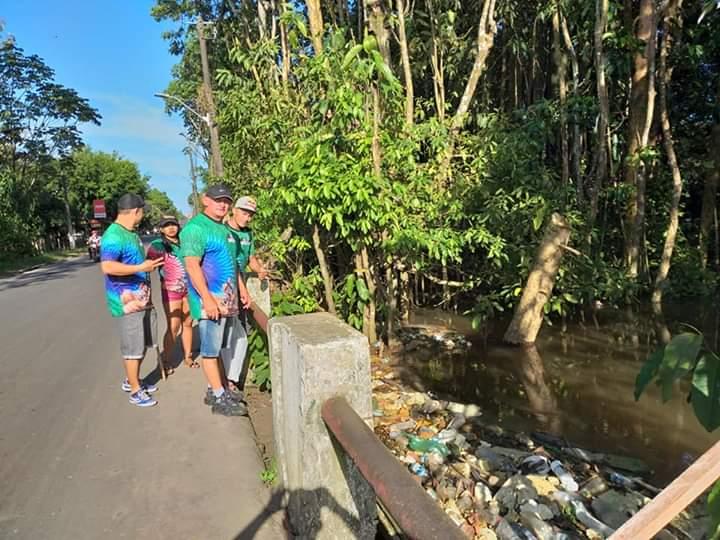 Grupo Rally Ambiental de Parintins arregaça as mangas e dá um trato na cabeceira do Macurani/Ponte da Fabril