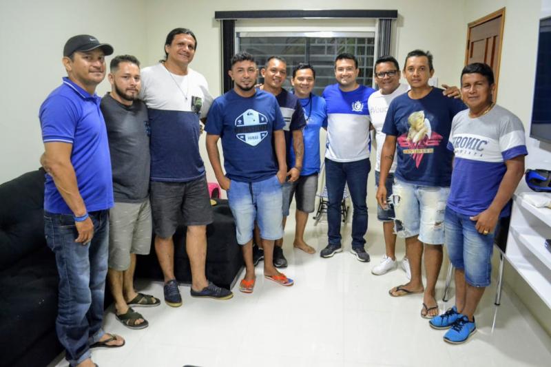 Reconhecimento e credibilidade: artistas do Caprichoso apoiam Jender Lobato Reconhecimento e credibilidade: artistas do Caprichoso apoiam Jender Lobato