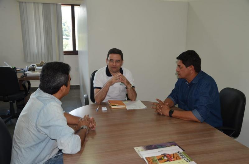Bi Garcia apresenta demandas do setor primário à SEPROR