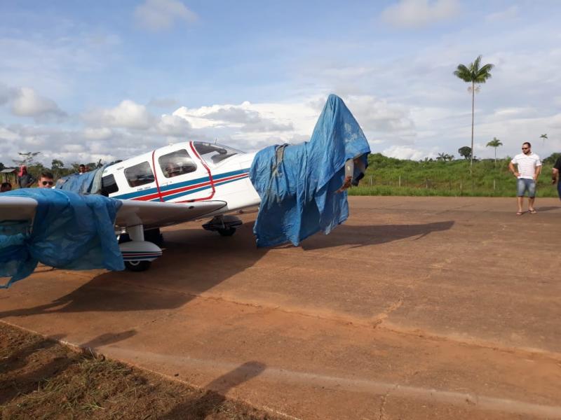 Adolescente perde braço e perna ao ser atingido por monomotor no aeroporto de Ipixuna