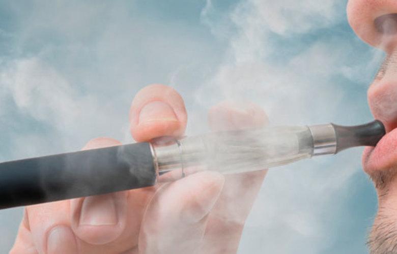 Cigarros eletrônicos são incontestavelmente prejudiciais à saúde, alerta OMS