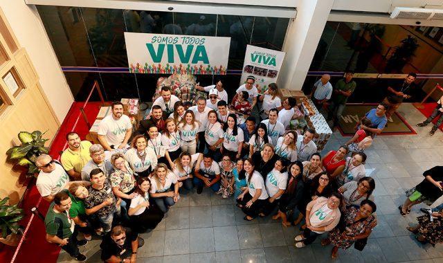 Assembleia Viva doa uma tonelada de alimentos não perecíveis
