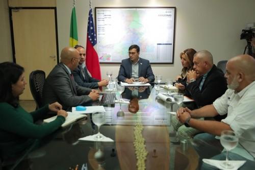 Wilson Lima reúne com diretores de companhia aérea que vai operar rota Manaus-Caracas-Ilha de Margarita