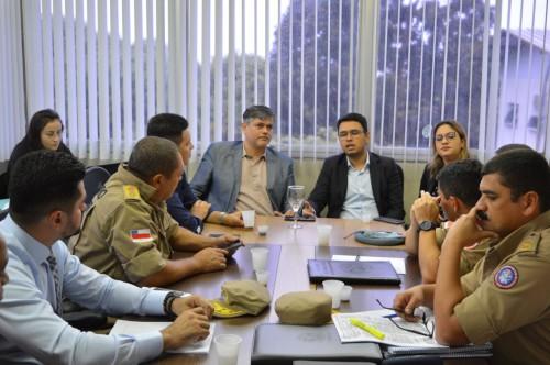 Concursados dos Bombeiros vão para a Susam e corporação vai assumir um dos hospitais do Estado Concursados dos Bombeiros vão para a Susam e corporação vai assumir um dos hospitais do Estado