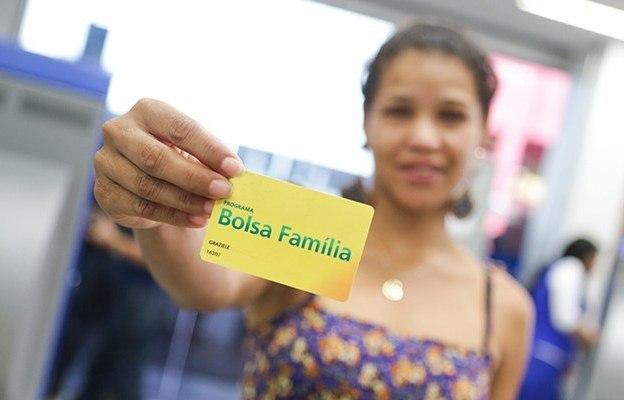 Bolsa Família começa repassar R$ 2,6 bilhões para beneficiários nesta segunda-feira (19)