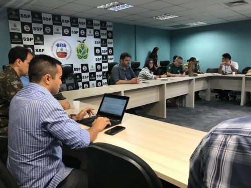 Órgãos estaduais definem reforço em operação de combate às queimadas no Amazonas Órgãos estaduais definem reforço em operação de combate às queimadas no Amazonas