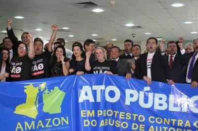 Membros do MPF participam de ato contra PL do Abuso de Autoridade no AM Membros do MPF participam de ato contra PL do Abuso de Autoridade no AM