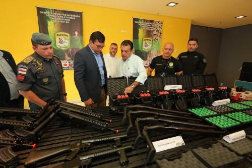 Wilson Lima entrega 24,7 mil em equipamentos para reforçar a segurança na capital e no interior