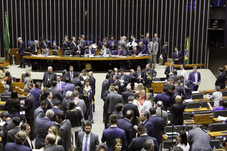 Câmara aprova projeto que altera regras eleitorais; texto segue para sanção presidencial