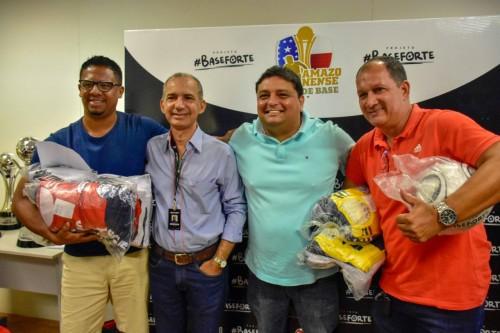 Projeto ‘Base Forte’ da Sejel entrega equipamentos e bolas a clubes amazonenses