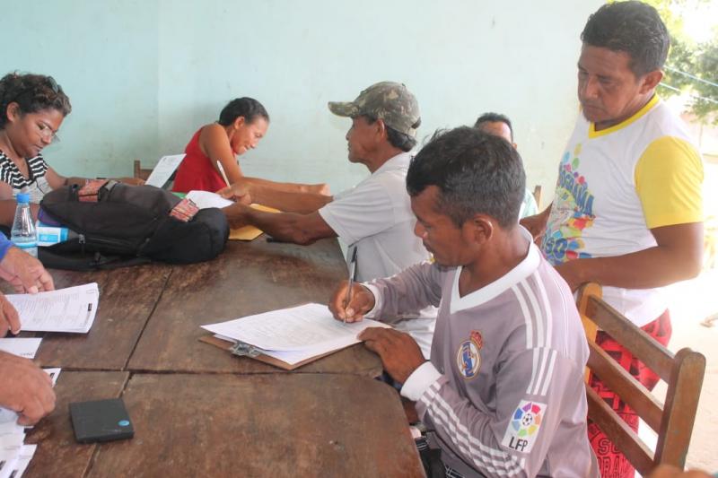 Indígenas sateré-mawé concorrem em chamada pública para fornecimento de merenda escolar