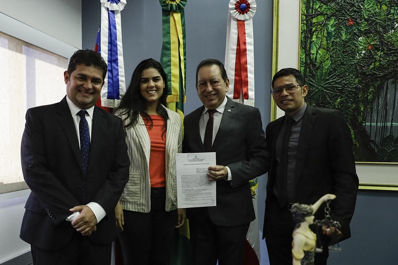 TJAM firma acordo de cooperação técnica com Prefeitura de Barreirinha