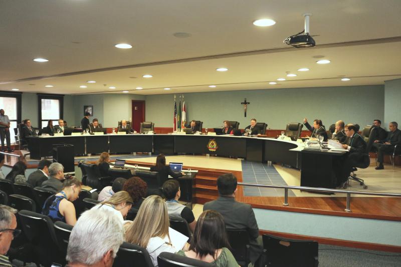 Ex-prefeito de Presidente Figueiredo é multado em R$ 4,4 milhões pelo TCE-AM