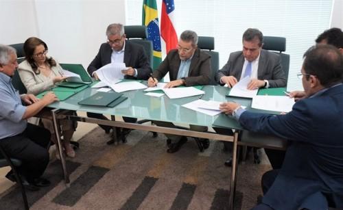 PGE-AM assina acordo com a UEA para a realização de curso de pós-graduação em Gestão Pública