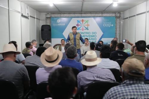 Governador Wilson Lima atende 40 produtores e empresários do setor rural no primeiro dia da 41ª Expoagro