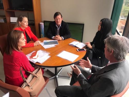 Em Brasília, Sejusc articula implantação da Casa da Mulher Brasileira no Amazonas Em Brasília, Sejusc articula implantação da Casa da Mulher Brasileira no Amazonas