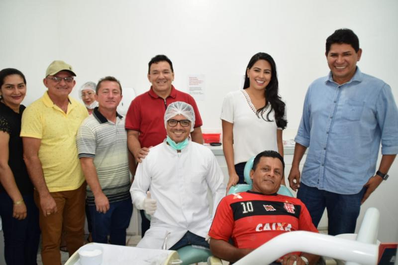 Prefeitura promove autoestima e saúde com a entrega de mais de 800 próteses dentárias