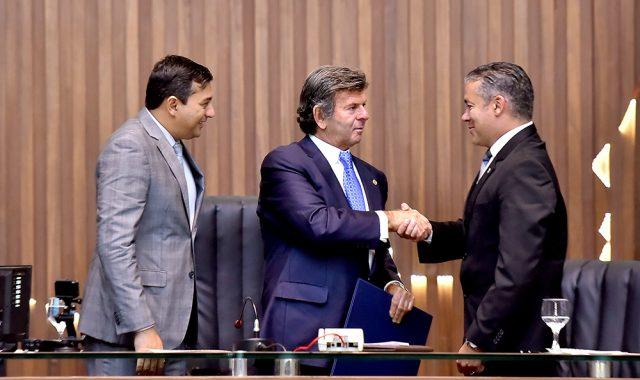 Josué Neto entrega Título de Cidadão do Amazonas ao ministro do STF Luiz Fux