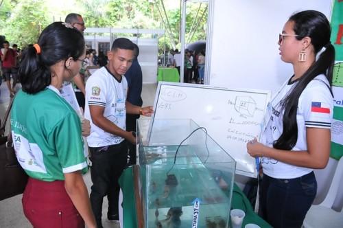 Alunos de escolas estaduais participam de feira de Matemática na Ufam