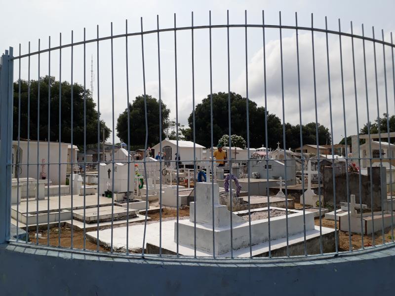 Mais de 40 mil pessoas devem ir ao cemitério São José no Dia de Finados 