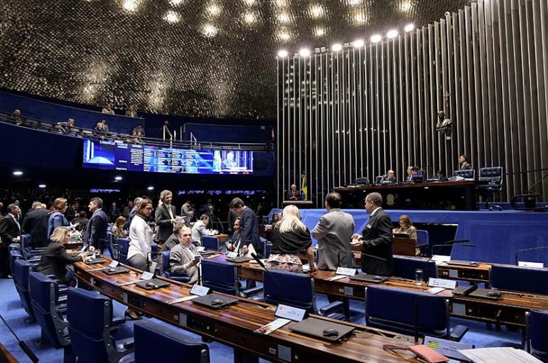 Senado aprova PEC que torna feminicídio e estupro crimes imprescritíveis