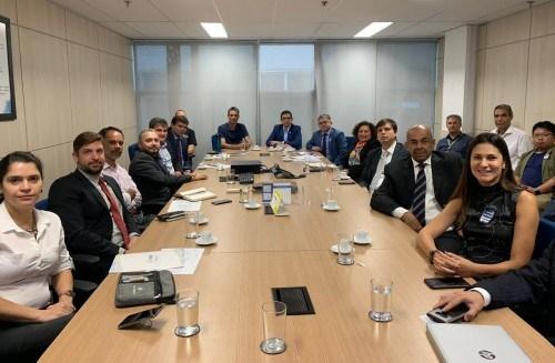 Ipaam e Aneel se reúnem para discutir sobre o status de usinas termelétricas do Amazonas