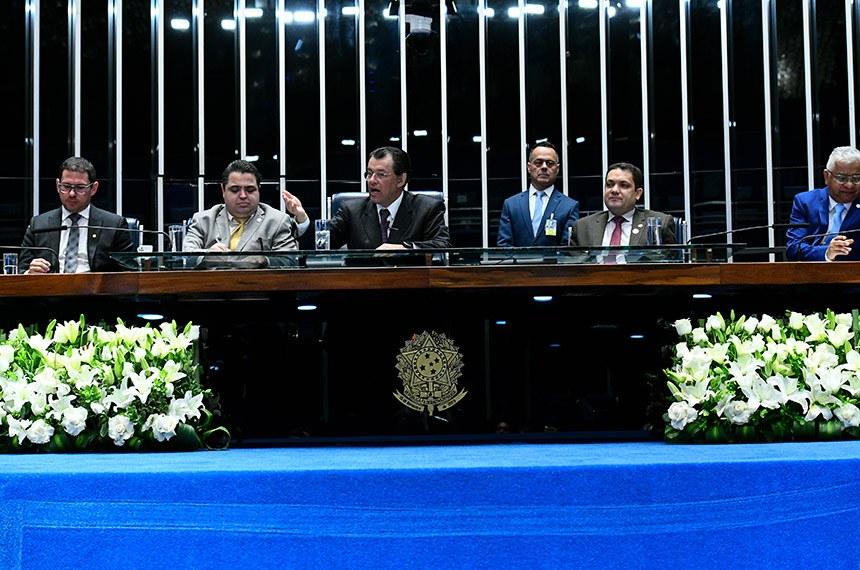 Parlamentares comemoram 110 anos da UFAM Parlamentares comemoram 110 anos da UFAM