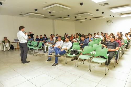 Amazonastur e Banco do Brasil apresentam linhas de financiamento para barco-hotel e empreendimentos turísticos do estado