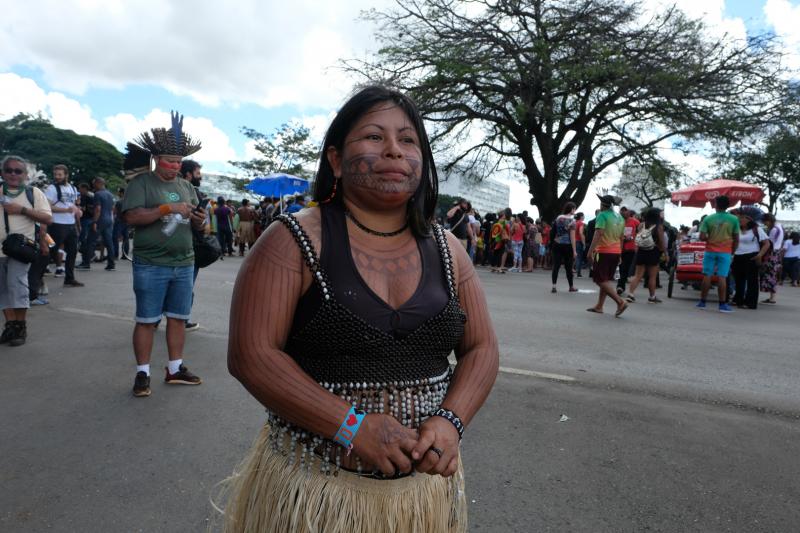 Após liderar mobilização contra garimpo e hidrelétricas na bacia do rio Tapajós, indígena Munduruku tem casa invadida