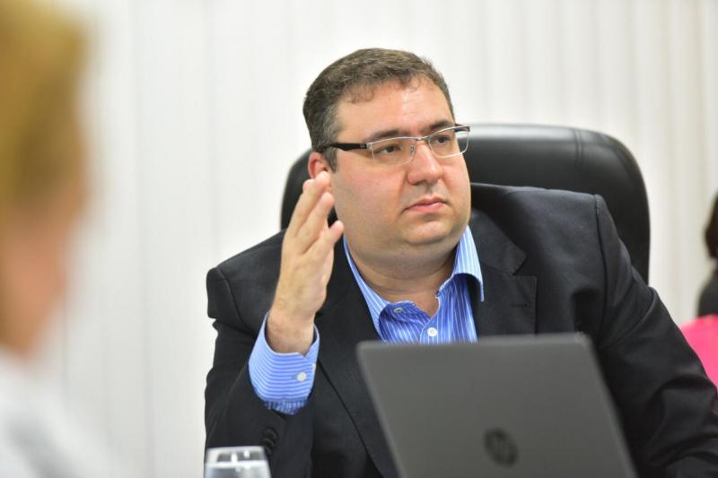Governo do Amazonas adere a convênio e vai recuperar R$ 240 milhões em autos de infração devidos pela Petrobras 