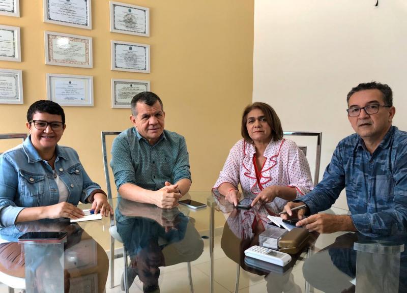 Jornalistas amazonenses discutem com Bosco Saraiva sobre direitos da profissão e o fim do registro  
