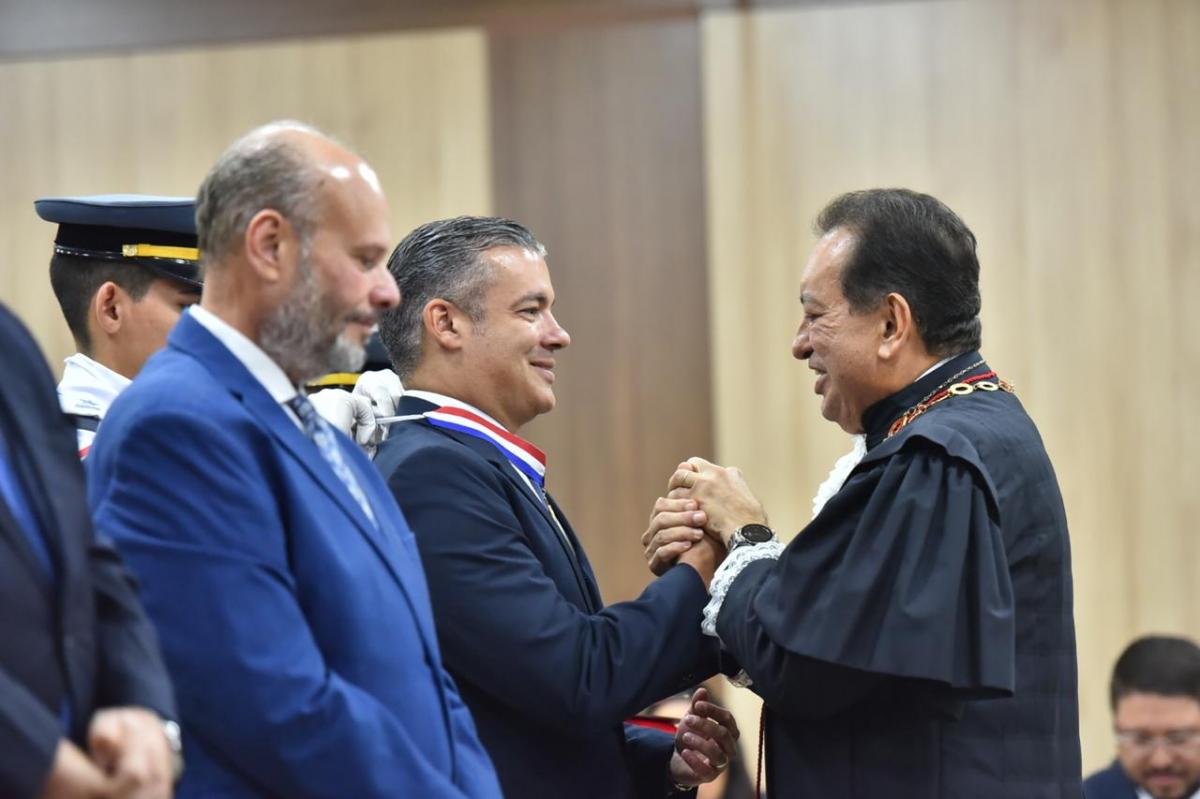 Josué é homenageado por contribuições à Justiça do Amazonas 