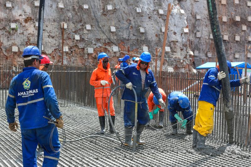 Prosamim avança com obras da Estação de Tratamento do Esgoto no bairro de Educandos