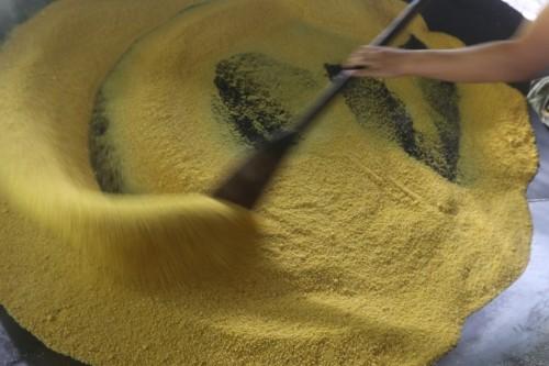 Ouro do Amazonas: farinha de mandioca produzida em unidades de conservação movimenta mais de R$ 4 milhões por ano