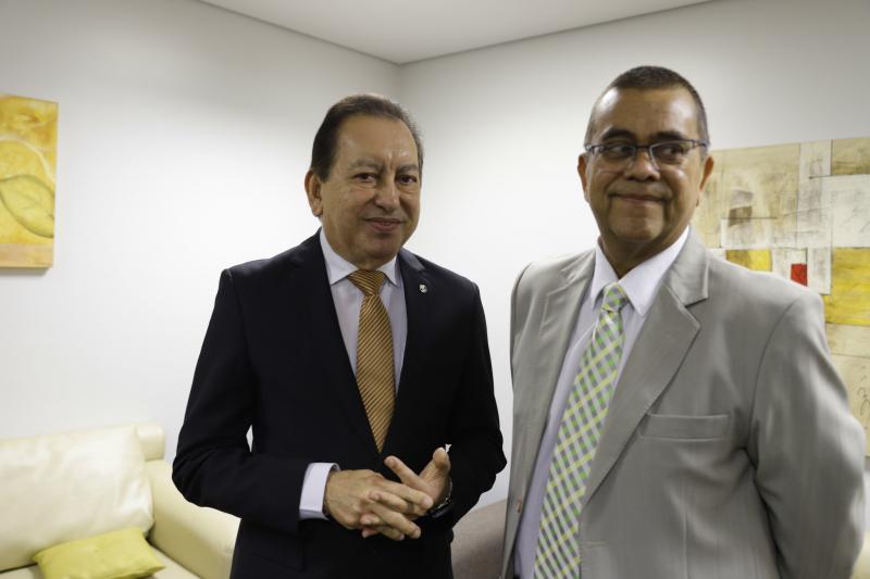 Tribunal de Justiça do Amazonas emite nota de pesar pelo falecimento de Arlindo Júnior 