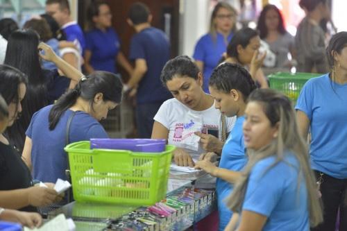 Procon-AM orienta consumidores para compra de material escolar