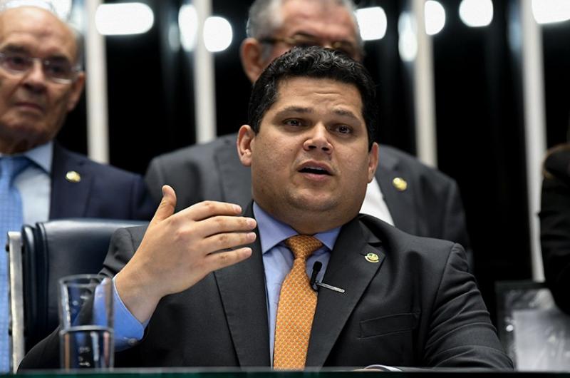 Davi classifica discurso do secretário de Cultura como ‘acintoso, descabido e infeliz’