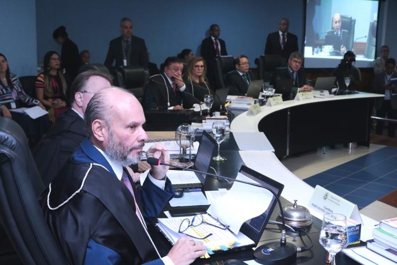 TCE define relatores das contas de Wilson Lima e Arthur Neto, em 2020