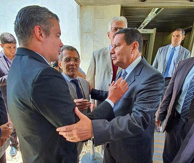Josué participa de reunião com Vice-presidente da República General Mourão sobre o Conselho da Amazônia
